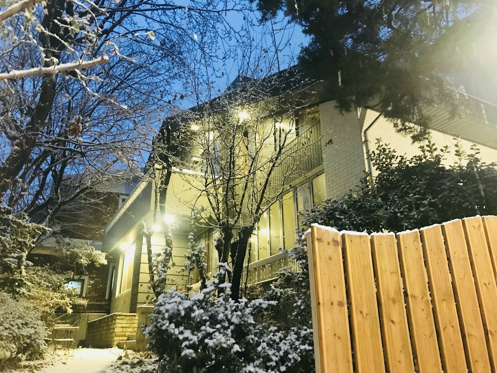 Naru Guesthouse Сеул Экстерьер фото